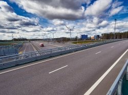 Около 300 километров автодорог отремонтировано в рамках строительства трассы Москва — Санкт-Петербург