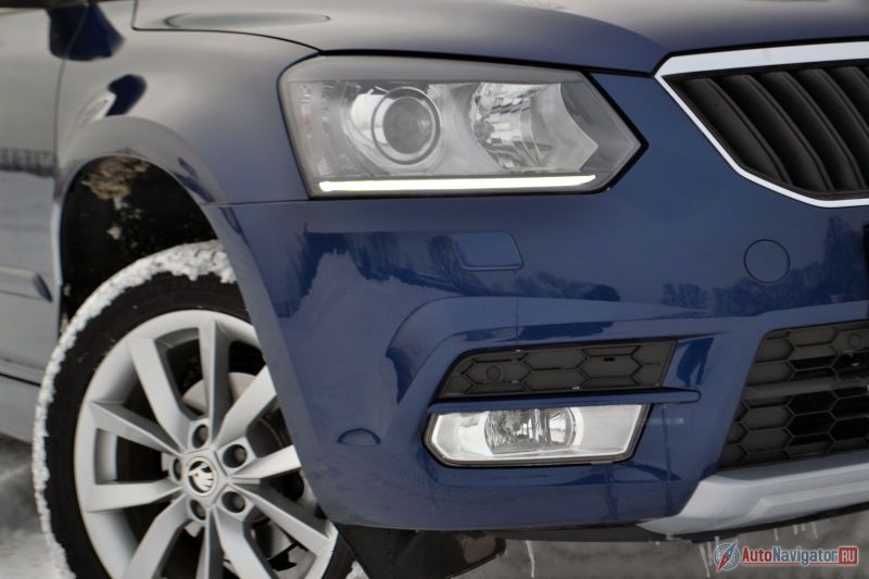 Биксеноновые фары во всех версиях только за доплату. Как и светодиодные ДХО