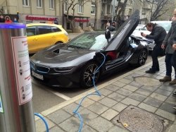 В Москве расширяется сеть зарядных станций для электромобилей