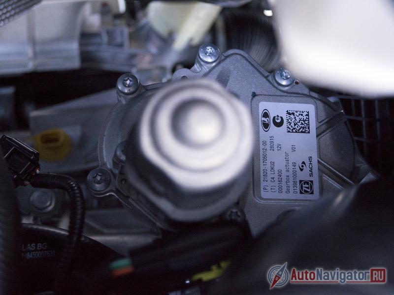 Про устройство «робота» уже всем давно известно: коробка - от ВАЗ-2112, «мозги» и актуаторы - от Sachs