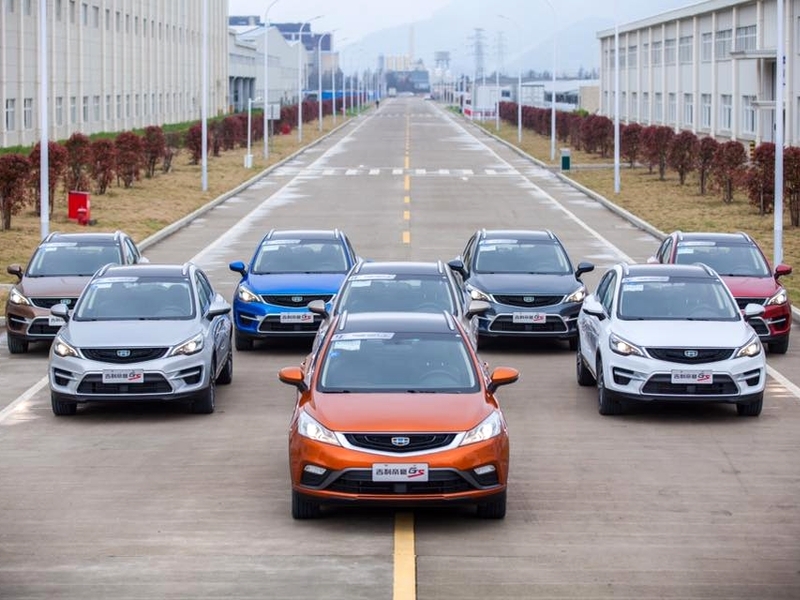 Geely Emgrand Cross дебютировал в Китае