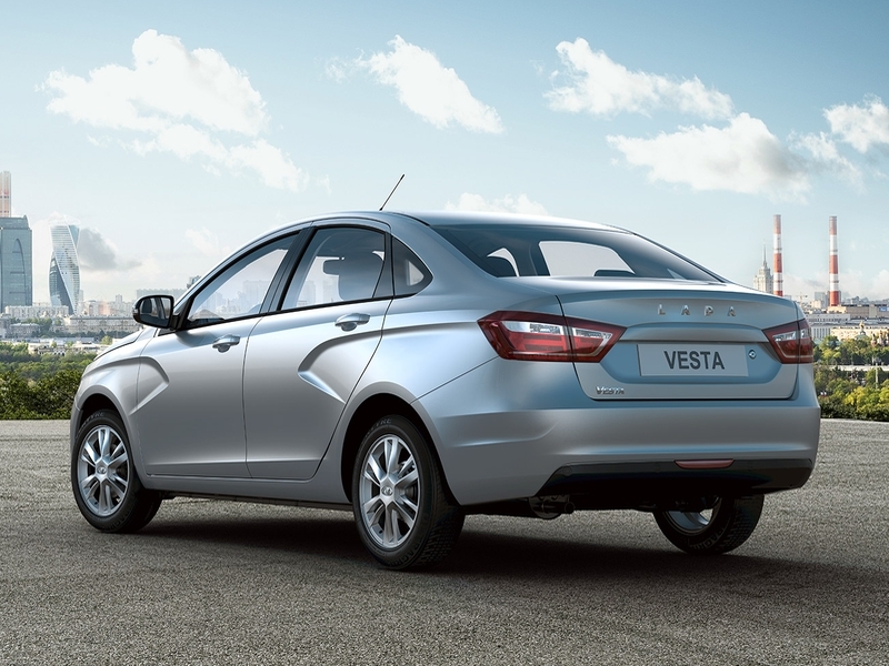 Lada Vesta и XRAY подорожают с 1 мая