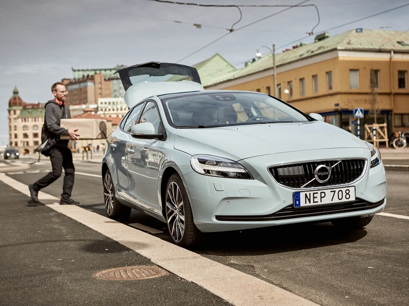 Экспресс-доставка товаров в автомобили Volvo займет менее 2 часов