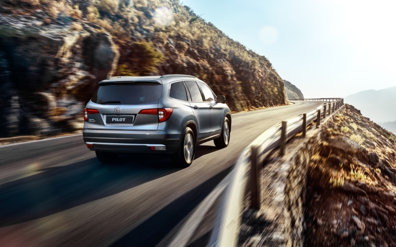 Новинка получила светодиодные задние фонари и 18-дюймовые колесные диски