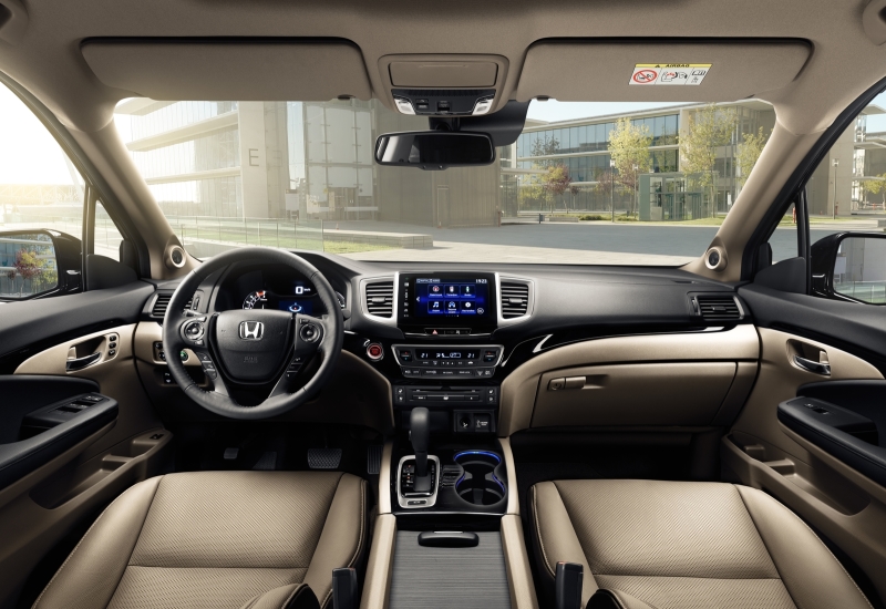 Дизайн интерьера нового поколения Honda Pilot получил значительные изменения по сравнению с прошлой моделью