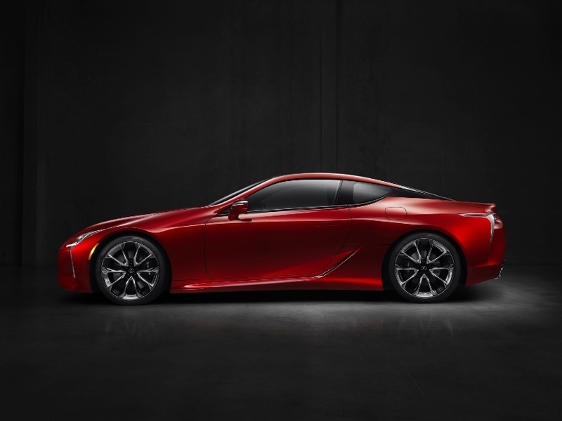 Lexus LC появится в продаже в РФ в 2017 году