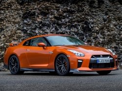 Nissan GT-R 2017 — в России от 6 699 000 рублей
