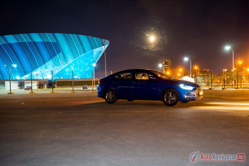 Сочетание двухлитрового мотора и «автомата» хватает для уверенного маневрирования как в городе, так и на трассе