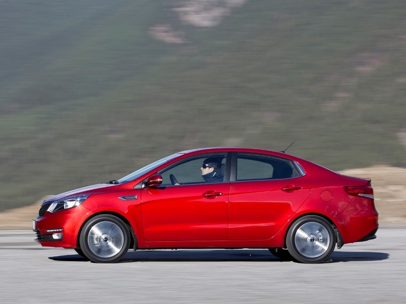KIA Rio сохранил статус бестселлера на рынке Москвы