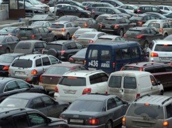 Москвичей просят быть внимательными на дорогах