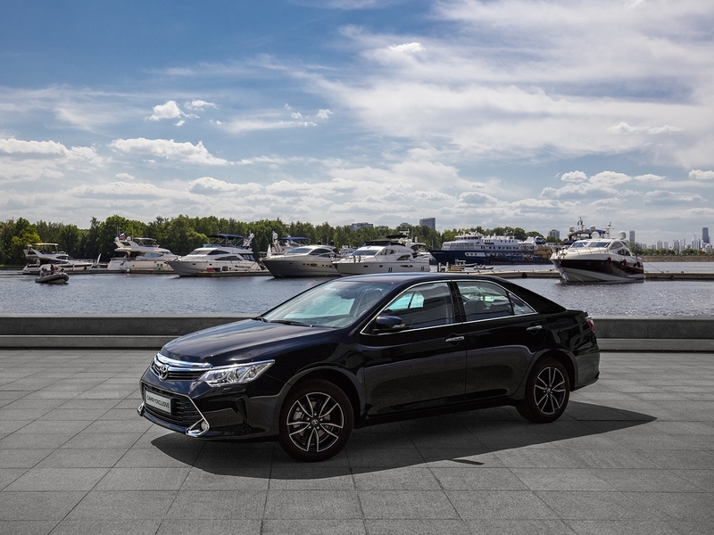Toyota Camry Exclusive — в России от 1 669 000 рублей