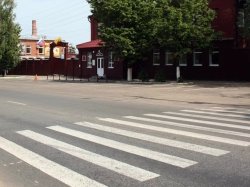 Штраф за отказ пропустить пешехода могут повысить до 5 тыс. руб.