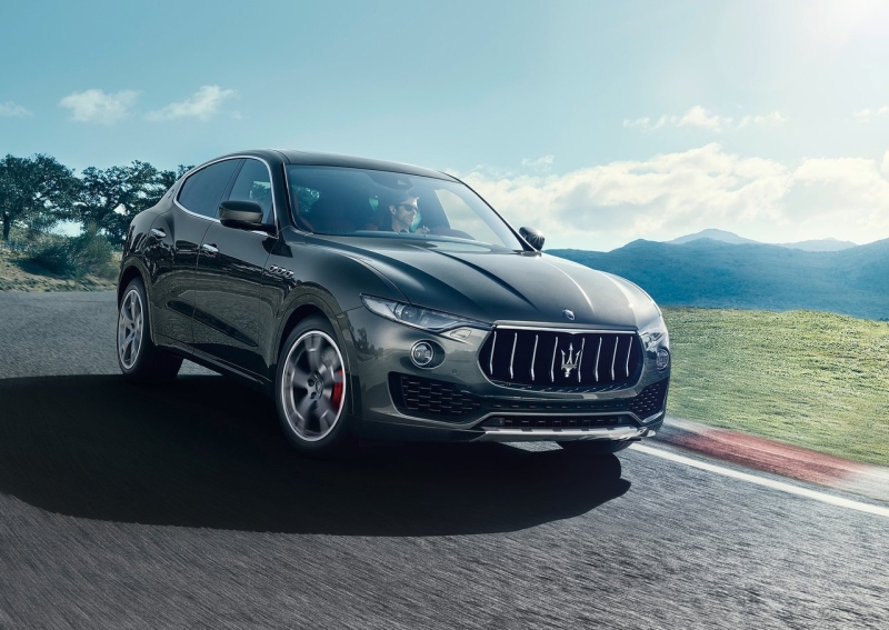 Новинка отличается классическими для класса габаритами – 5003х2158х1679 мм