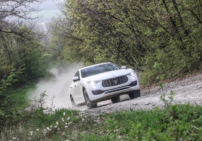 Maserati Levante оборудован интеллектуальной полноприводной трансмиссией