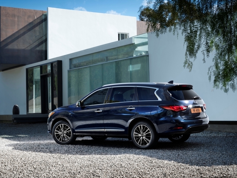 Infiniti QX60 2016 — информация о российских спецификациях