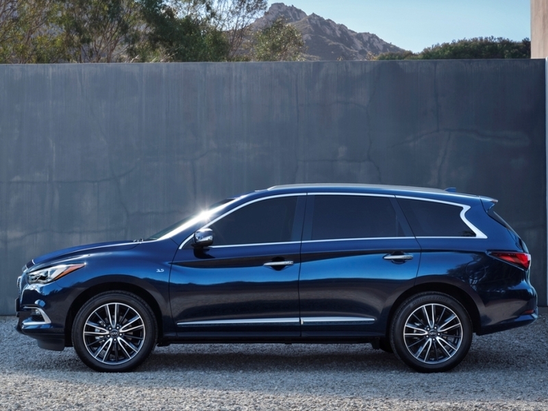 Infiniti QX60 2016 — в России от 2 999 000 рублей