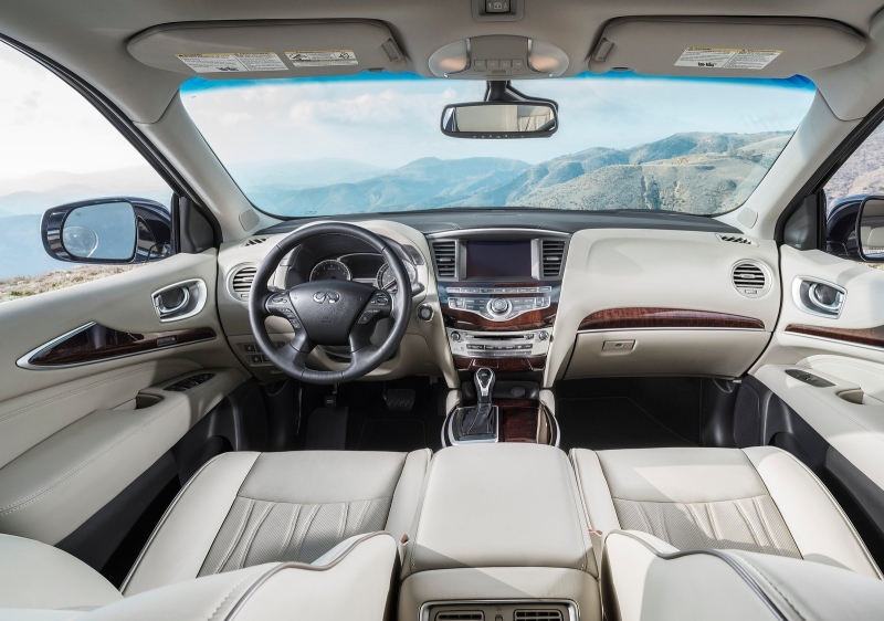 В салоне внешних изменений по сравнению с предшественников нет