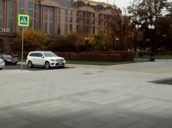 В Москве появились пешеходные переходы новой конструкции