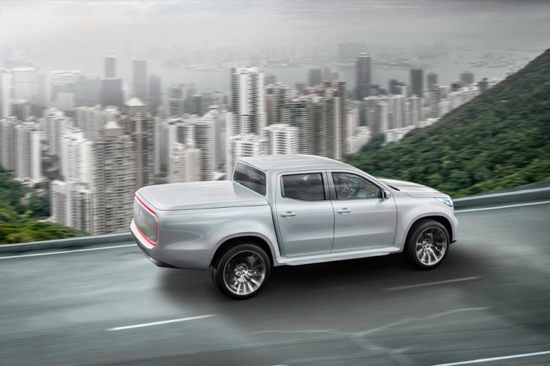 Для X-Class, как и для других автомобилей Mercedes-Benz, будут предлагаться различные индивидуальные элементы комплектации экстерьера и интерьера