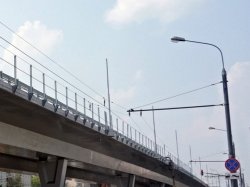 На Калужском шоссе завершается строительство двух мостов через реку Сосенка