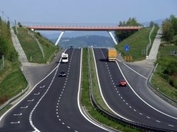 В России введено в эксплуатацию около 300 км автодорог