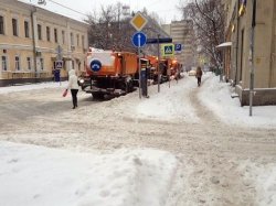 Коммунальщики Москвы перешли на круглосуточный режим работы