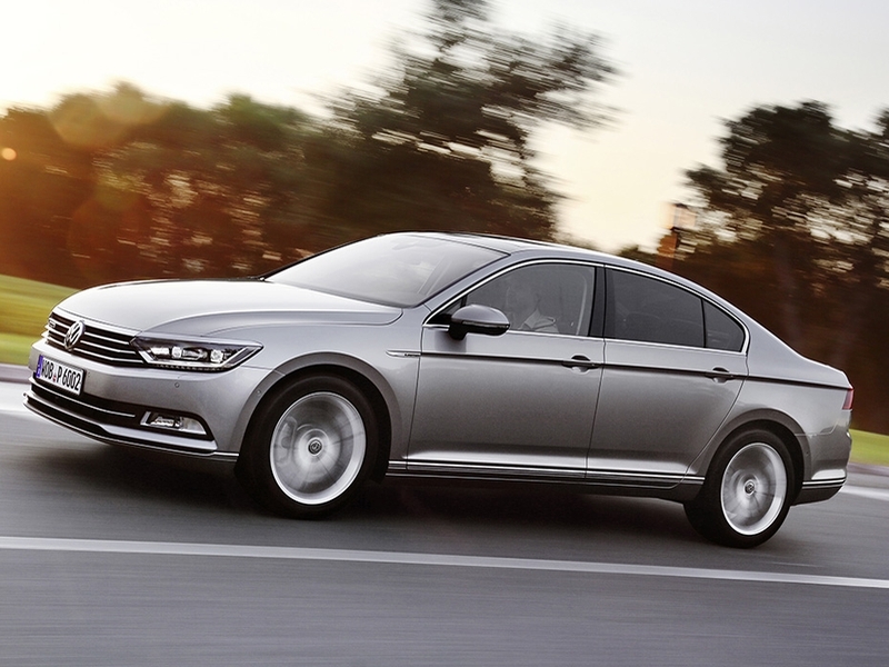 Volkswagen Passat получил новый дизельный двигатель и комплектацию
