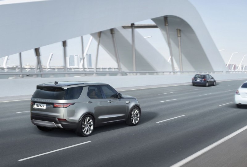 Land Rover Discovery 5