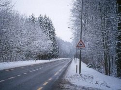 МЧС рекомендует москвичам отказаться от дальних поездок из-за морозов