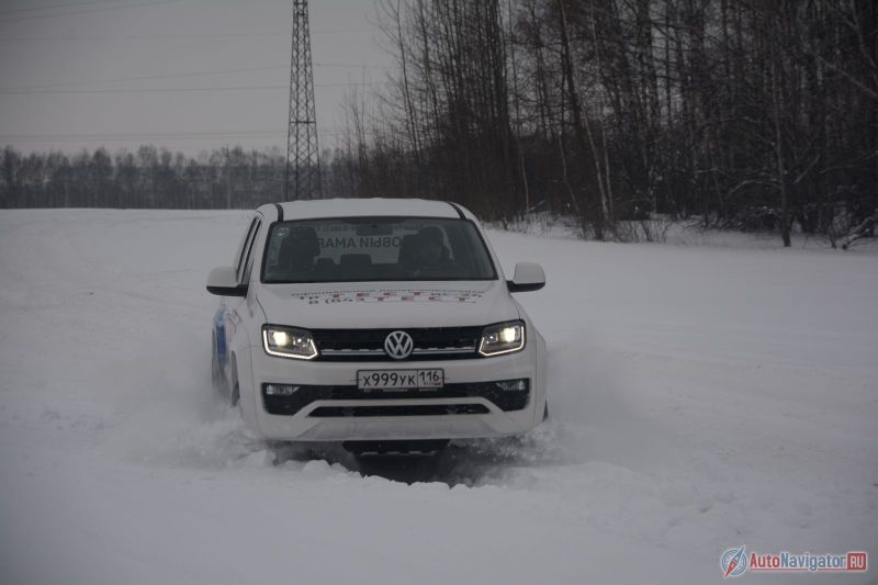 Несмотря на утилитарность и практичную направленность автомобилей этого класса, «Амарок» выглядит благородно и внушительно