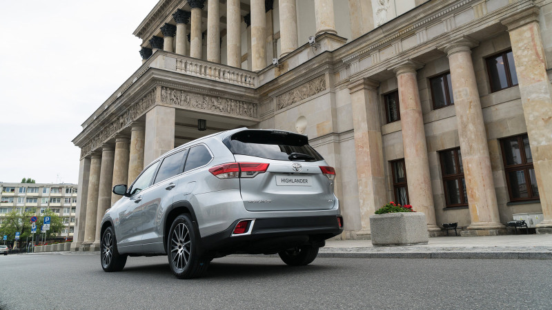 Toyota Highlander IV