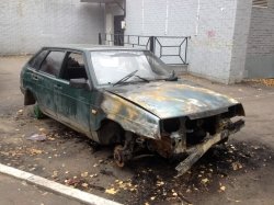 Почти 300 бесхозных автомобилей выявлено в центре Москвы в 2016 году