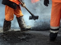 В Москве ежедневно ремонтируют до 400 кв. м поврежденных дорог