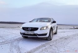 Volvo S60 Cross Country: боевой мутант