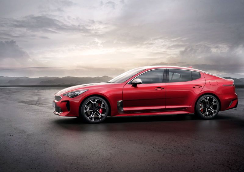 KIA Stinger: С оглядкой на «Панамеру»