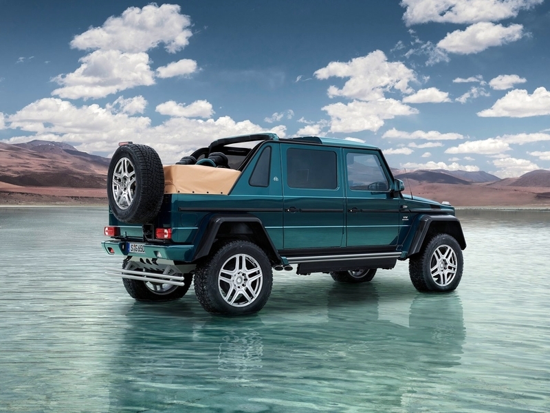 Роскошный Mercedes-Benz G650 Maybach Landaulet увидел свет