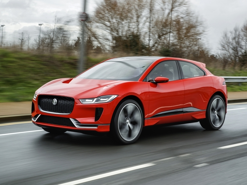 Jaguar I-PACE выехал на дороги общего пользования
