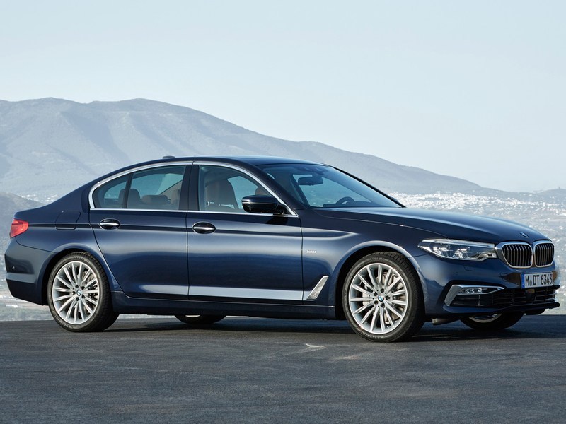 BMW повышает цены на автомобили в России