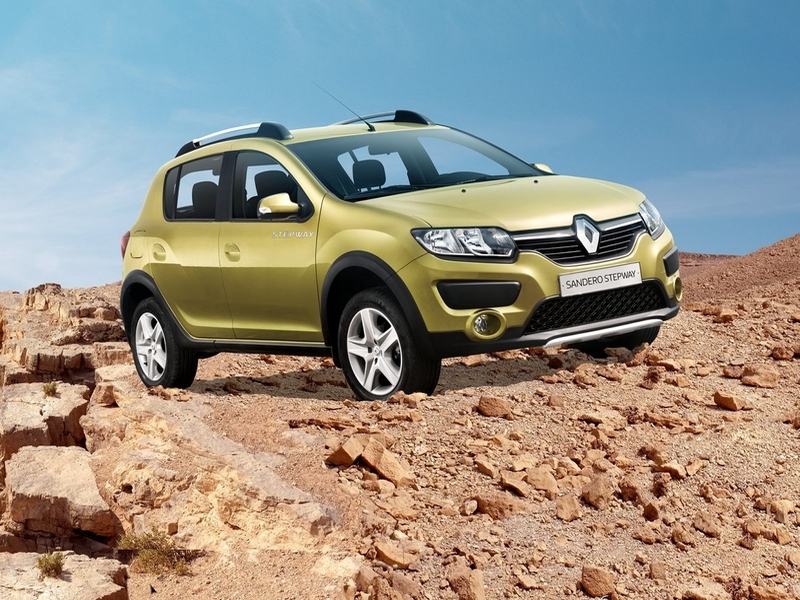 Renault запускает в РФ новый проект «Отдел финансовых услуг»