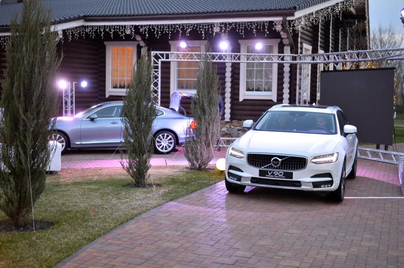 Volvo S90 и V90 Cross Country: очное знакомство с флагманами