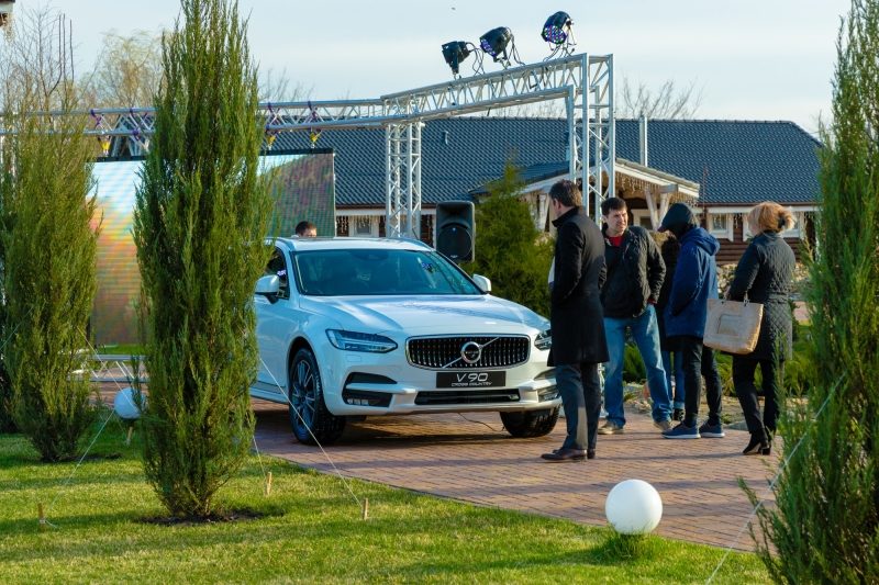 Volvo V90 Cross Country
