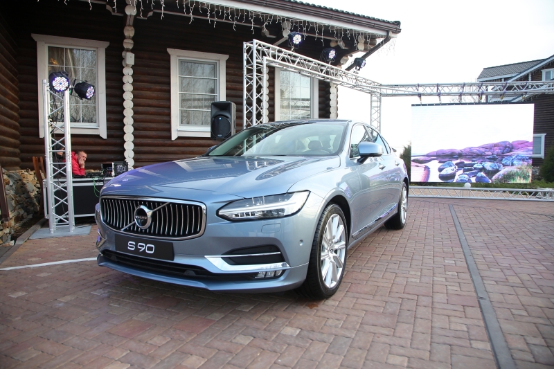 Volvo S90