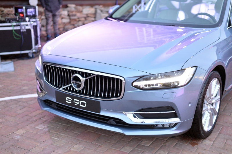 Volvo S90