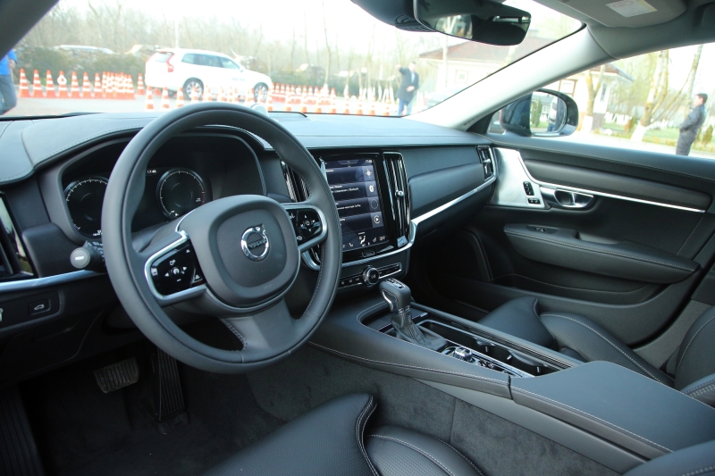 Volvo V90 Cross Country