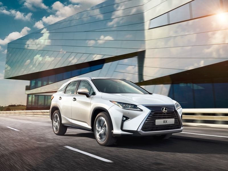 Lexus расширяет действие программы «Lexus Комплимент»