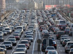 В преддверии 9 мая движение на вылетных магистралях Москвы будет осложнено