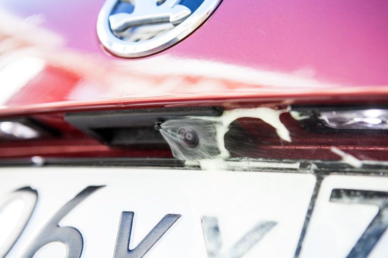 Омыватель камеры заднего вида — вещь невероятно полезная для России