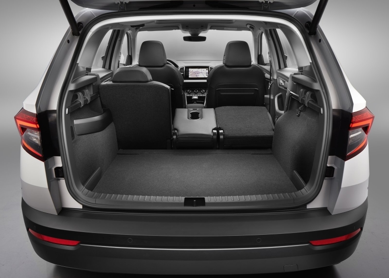 Максимальная объем багажного отделения – 1 810 л. (с демонтированными сиденья заднего ряда)