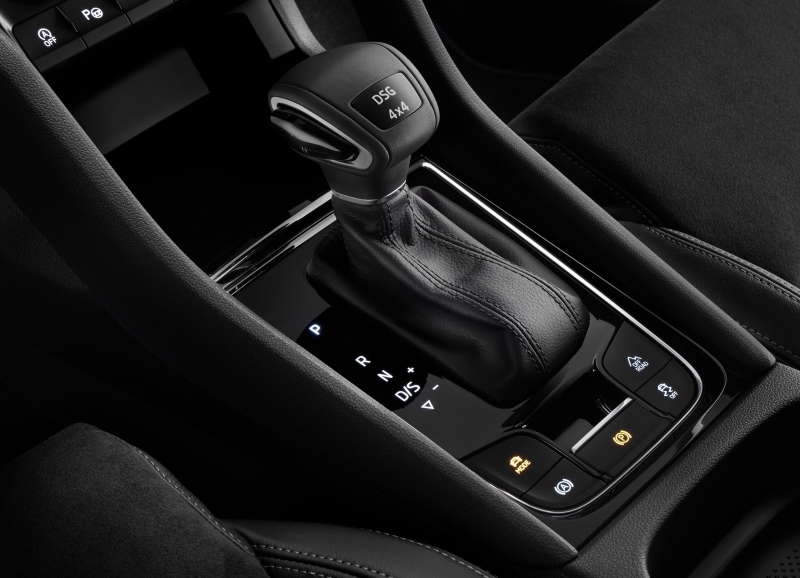 Кроссовер оснащен КПП DSG с двумя сцеплениями