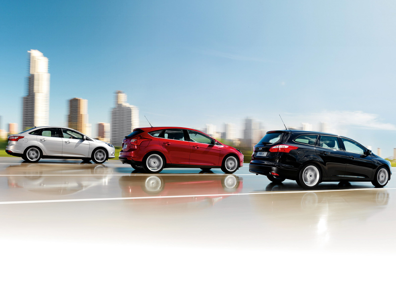 Среди моделей гольф-класса лишь у немногих есть возможность выбрать 3 варианта кузова. Обратите внимание, 3х-дверной версии больше не выпускали